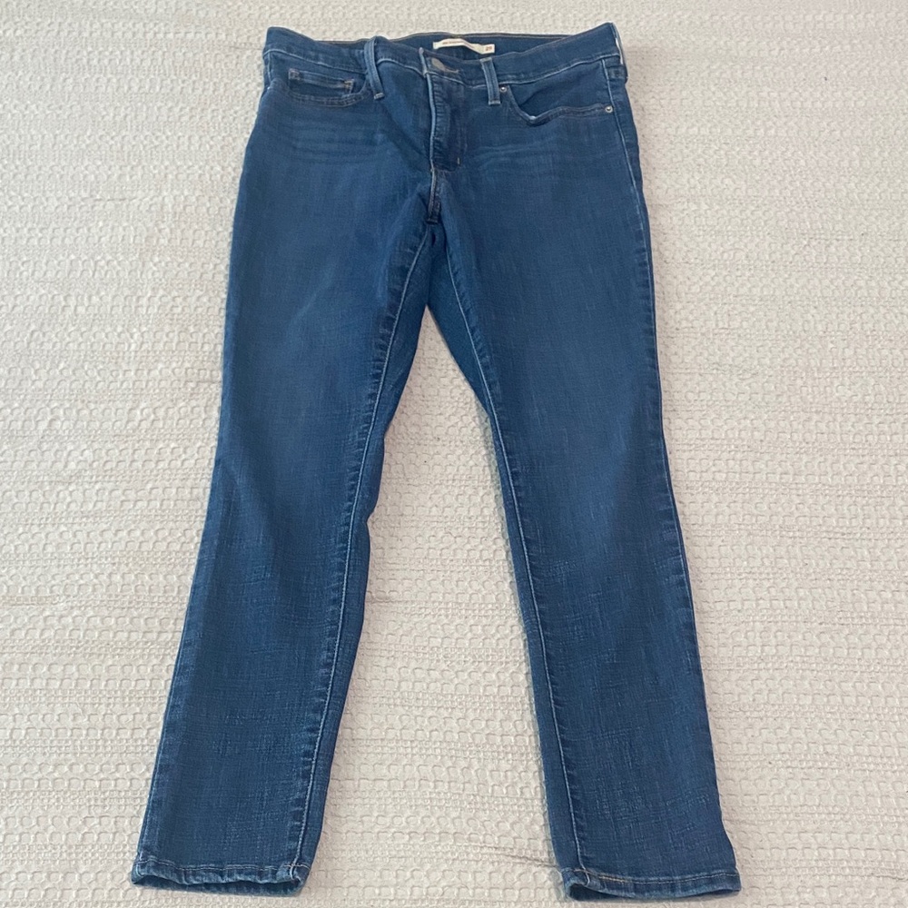 Levi's Classic Blue Women's Skinny Jeans
